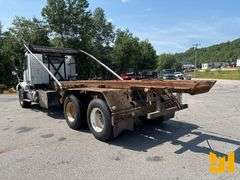2004 VOLVO TRUCK VHD T/A ROLL OFF TRUCK VIN: 4V5KC9GG94N369391