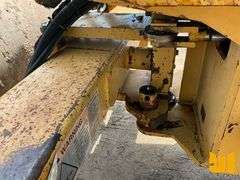 1999 CATERPILLAR CS323C SINGLE DRUM VIBRATORY ROLLER SN: 1EN00250
