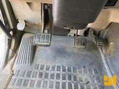 2006 VOLVO TRUCK VHD TRI-AXLE DUMP TRUCK VIN: 4V5K99GH36N393468