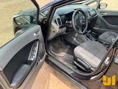 2017 KIA FORTE VIN: 3KPFK4A77HE050064 FWD