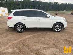 2013 NISSAN PATHFINDER VIN: 625653
