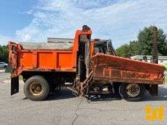 2006 INTERNATIONAL 7500 SINGLE AXLE DUMP TRUCK VIN: 1HTWLAZRX6J344725