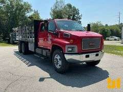 2007 GMC 8500 SINGLE AXLE CREW CAB FLATBED TRUCK VIN: 1GDV8C4B27F423628