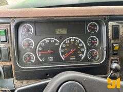 2001 FREIGHTLINER FL112 NATIONAL  BOOM TRUCK VIN: 1FVHBGAS01HJ49358