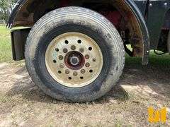 PETERBILT H400 TANDEM AXLE DUMP TRUCK VIN: 1XPCDB90NN315340