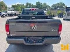 2018 RAM 1500 CREW CAB 4X4 PICKUP VIN: 1C6RR7FG7JS264579