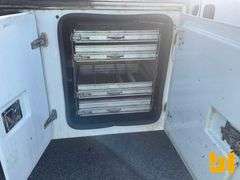 2008 GMC C5500 S/A MECHANICS TRUCK VIN: 1GDE5C1918F400997