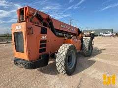 2017 JLG 1054 10000 LB TELESCOPIC FORKLIFT SN: 0160079156