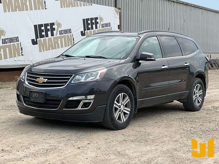 2017 CHEVROLET TRAVERSE LT VIN: 1GNKVHKD7HJ205952 AWD