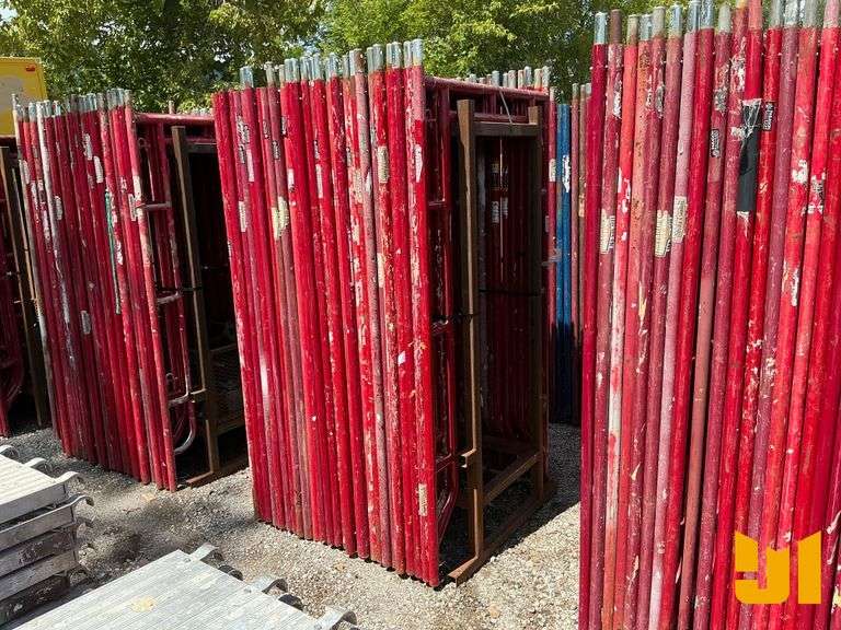 (26) 3’ 6” X 6’ 7” WALK THRU SCAFFOLD FRAMES W/ (26) 10’ CROSS BRACES