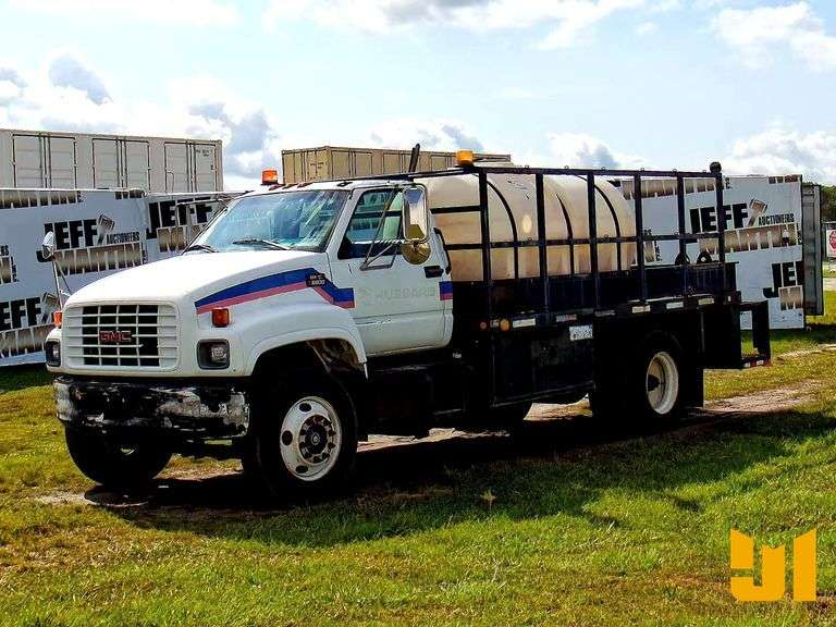 1999 GMC 6500 S/A HOT WATER PRESSURE WASHER TRUCK VIN: 1GDJ7H1C7XJ507971