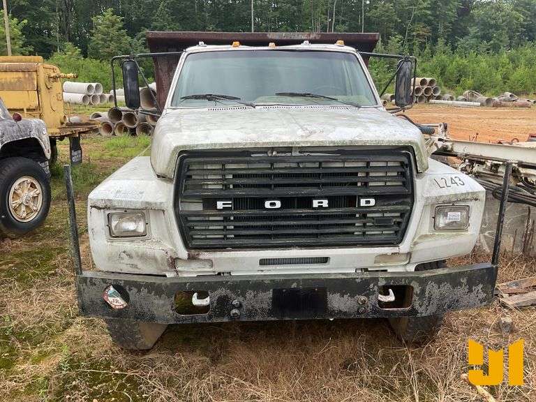1981 FORD F-700 SINGLE AXLE DUMP VIN: 1FDNK74N6BVJ32290