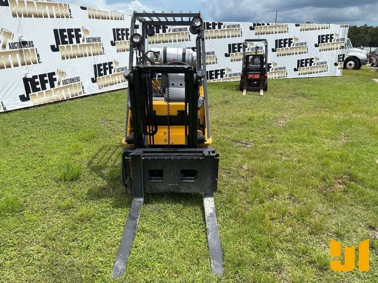 CATERPILLAR C4000-LP 3500 CUSHION TIRE FORKLIFT SN: AT9010819