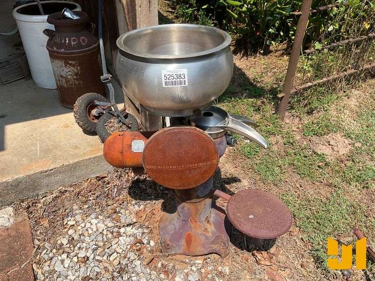 MCCORMICK-DEERING/INTERNATIONAL HARVESTER 3-S CREAM SEPARATOR
