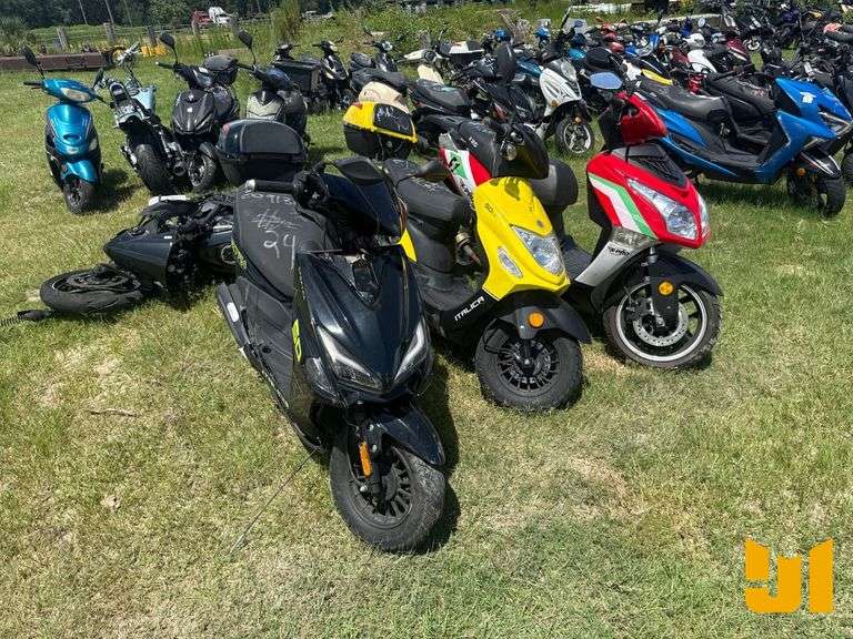 SCOOTER QTY (3),MOTORCYCLE QTY (1)