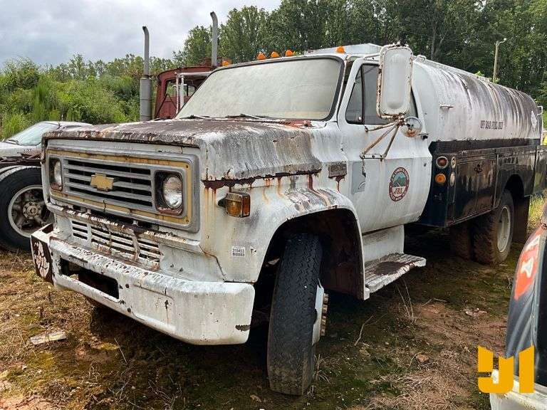 GMC 6000 S/A SEWER/WATER/TANK TRUCK VIN: TCE614V601374