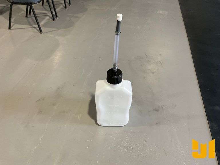 VP RACING 5.5 GAL FUEL JUG
