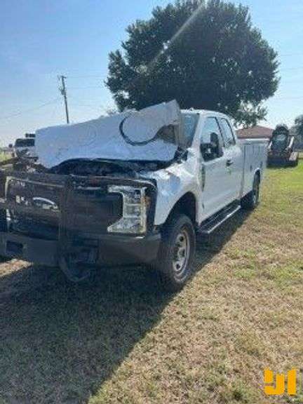 2020 FORD F-350XL SD EXT CAB 4X4 S/A UTILITY TRUCK VIN: 1FD8X3FN5LEE54069