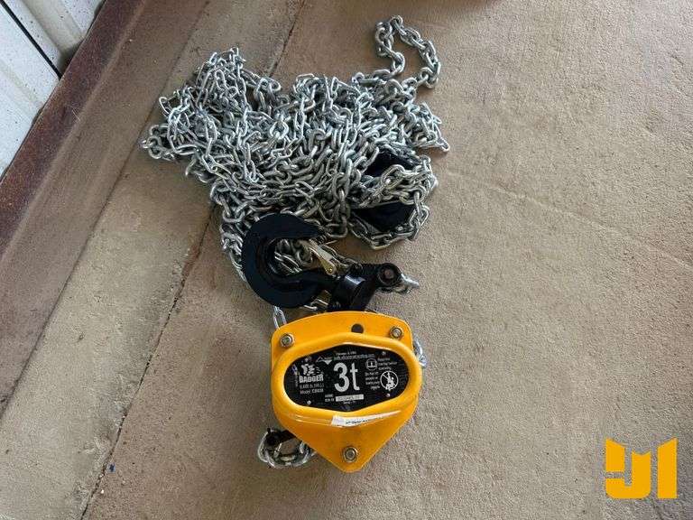 UNUSED BADGER 3T HOIST