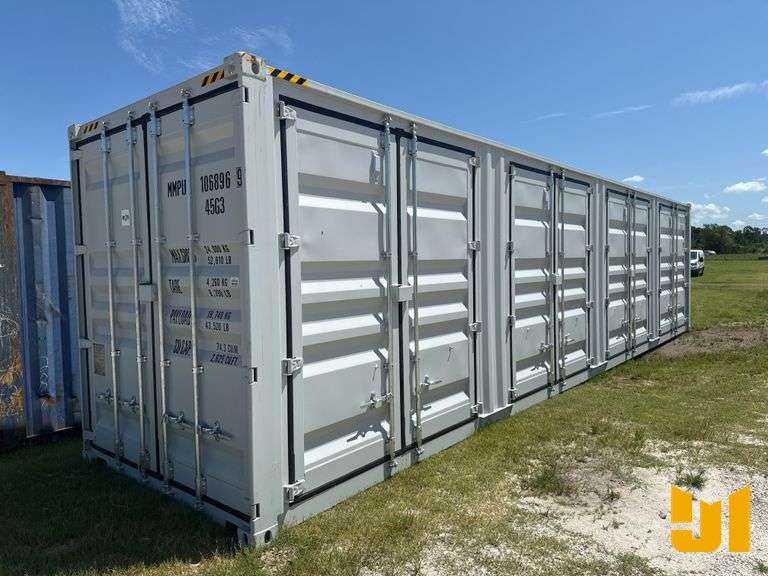 2025 40' CONTAINER SN: MMPU1068969
