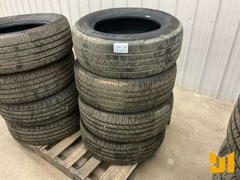 (4) GOODYEAR 255/60R18 TIRES *** GOVERNMENT OWNED UNIT 10% BUYERS
