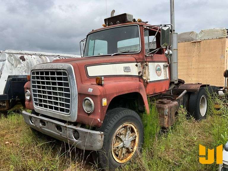 1975 FORD TANDEM AXLE DAY CAB TRUCK TRACTOR VIN: U91TVW69667