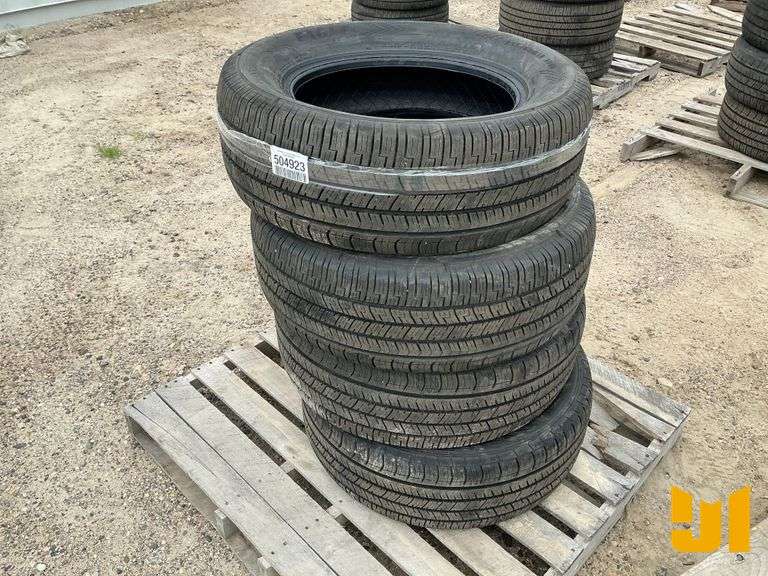 (4) GOODYEAR 255/60R18 TIRES *** GOVERNMENT OWNED***