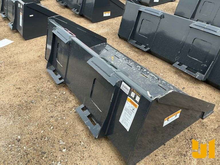 UNUSED 2025 WOLVERINE TDB-11-66W 68 INCH SMOOTH BUCKET SN: ZW-00507