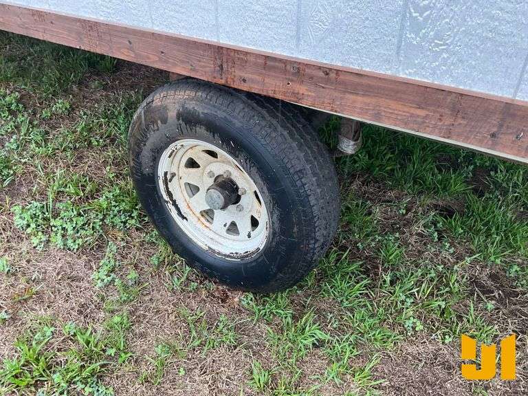 20’6”L X 8’6”W LIVING QUARTERS