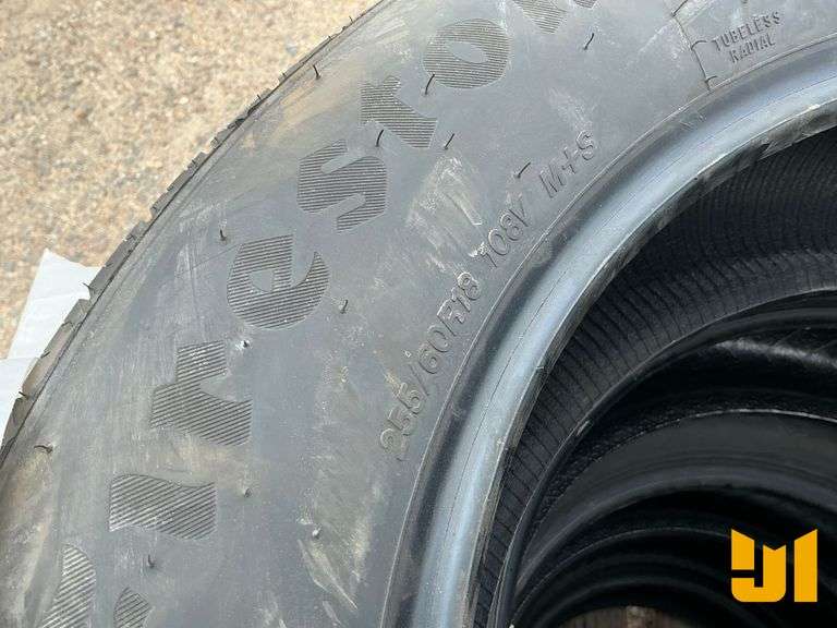 (4) GOODYEAR 255/60R18 TIRES, (1) FIRESTONE 255/60R18 TIRE *** GOVERNMENT