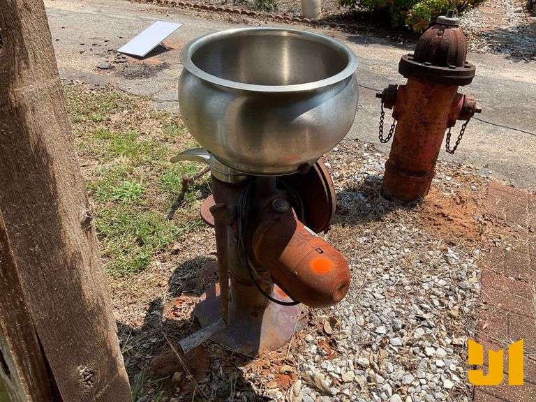 MCCORMICK-DEERING/INTERNATIONAL HARVESTER 3-S CREAM SEPARATOR