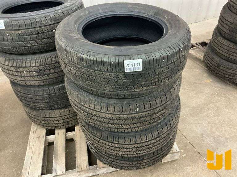 (4) GOODYEAR 255/60R18 TIRES *** GOVERNMENT OWNED UNIT 10% BUYERS