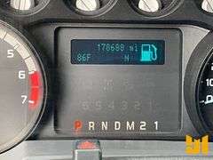 2016 FORD F250XL SD SINGLE AXLE CREW CAB 4X4 FLATBED TRUCK VIN: 1FT7W2B67GEA39403