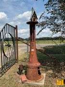 FRY VISIBLE GAS PUMP SN: 12548 ***HAVE SCREEN BUT NO