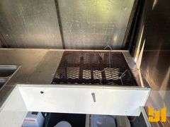ENCLOSED TRAILER 5'X10'