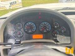 2010 INTERNATIONAL 7400 SBA T/A FUEL & LUBE TRUCK VIN: 1HTWGAAT8AJ214575