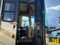 2009 ROADMASTER MONACO LA PALMA  VIN: 1RF3B346192049094 MOTORHOME