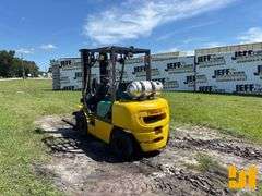 KOMATSU CUSHION TIRE FORKLIFT SN: F351199