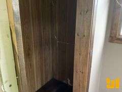 20’6”L X 8’6”W LIVING QUARTERS