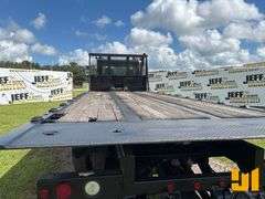 2015 PETERBILT 348 TANDEM AXLE ROLLBACK TRUCK VIN: 2NP3LJ0X8FM278365