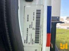 2010 INTERNATIONAL 7400 SBA T/A FUEL & LUBE TRUCK VIN: 1HTWGAAT8AJ214575