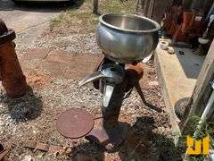 MCCORMICK-DEERING/INTERNATIONAL HARVESTER 3-S CREAM SEPARATOR