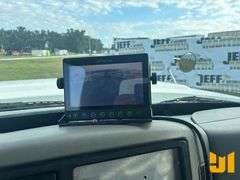 2010 INTERNATIONAL 7400 SBA T/A FUEL & LUBE TRUCK VIN: 1HTWGAAT8AJ214575