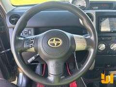 2006 TOYOTA SCION XB VIN: JTLKT324964068370 2WD