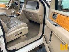 2007 LINCOLN NAVIGATOR VIN: 5LMFL27507LJ17609 2WD