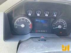 2016 FORD F250XL SD SINGLE AXLE CREW CAB 4X4 FLATBED TRUCK VIN: 1FT7W2B67GEA39403