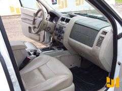 2008 FORD ESCAPE VIN: 1FMCU59H68KA59217