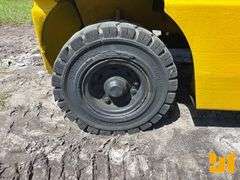 KOMATSU CUSHION TIRE FORKLIFT SN: F351199