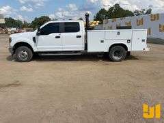 2019 FORD F350XL SD S/A UTILITY TRUCK VIN: 1FD8W3H63KEC44593