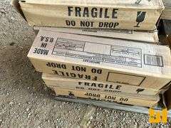 UNUSED TRIANGLE FLARE KITS